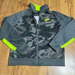Kid's Camo Nike Zip up sweatshirt size 7